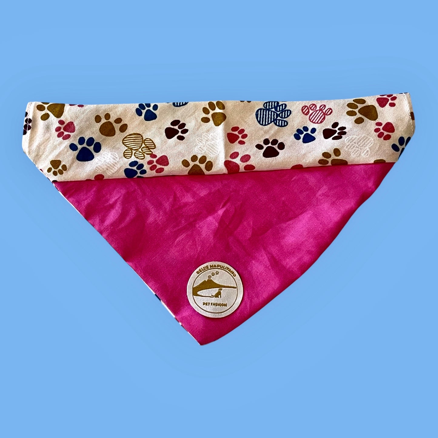 Bandana per Cani rosa con fantasia di zampette multicolor, Double-Face e Personalizzata