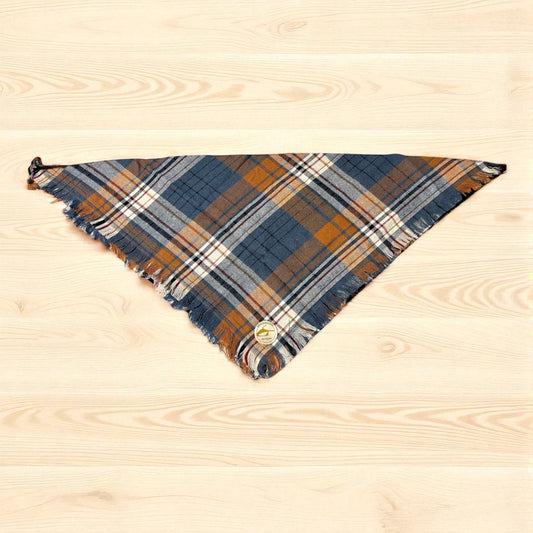 Bandana tartan per cani invernale morbida e calda sfrangiata -(blu, cammello e bianco)