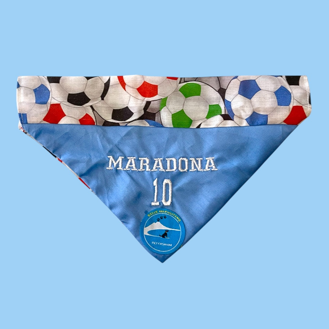 Bandana sartoriale double-face a collare per cani con scritta ricamata “Maradona 10”