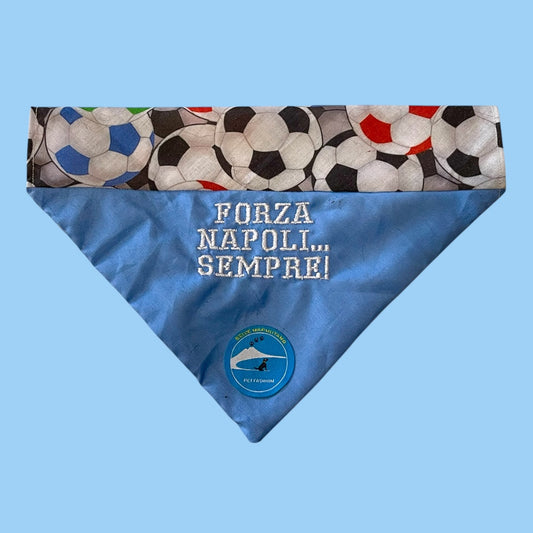 Bandana sartoriale double-face a collare per cani con scritta ricamata “Forza Napoli..Sempre!”