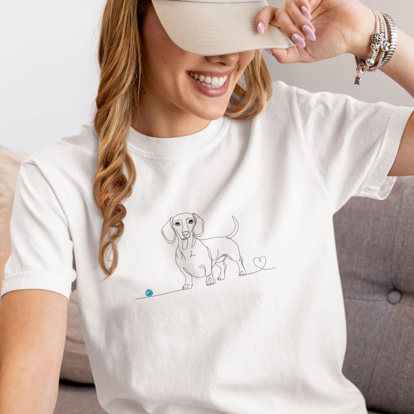 T-Shirt Unisex cotone biologico - Bassotto e cuore - Line Art