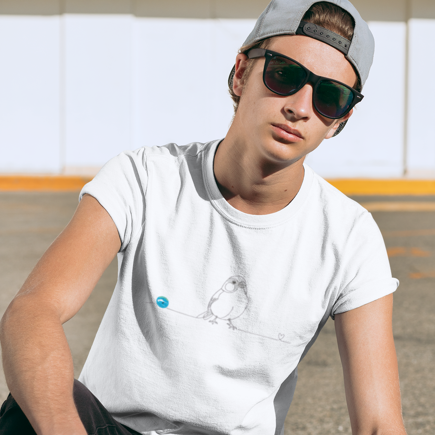 T-Shirt Unisex cotone biologico- Canarino e cuore - Line Art