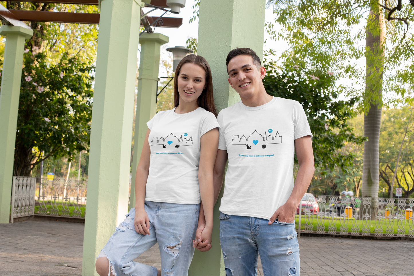 T-Shirt Unisex per adulti "Napoli Skyline" - 100% Cotone Biologico & Design Esclusivo