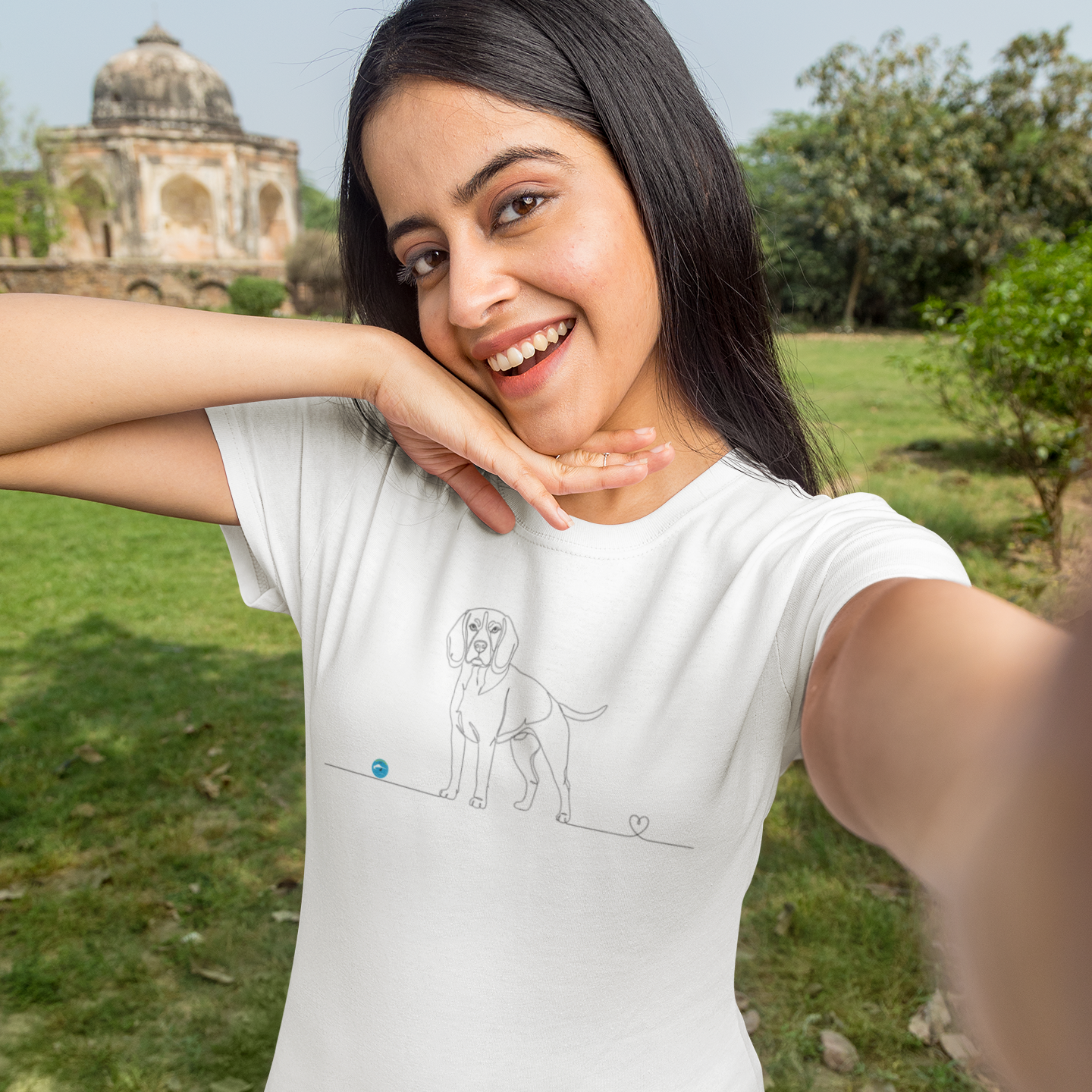 T-Shirt unisex cotone biologico- Beagle e cuore - Line Art